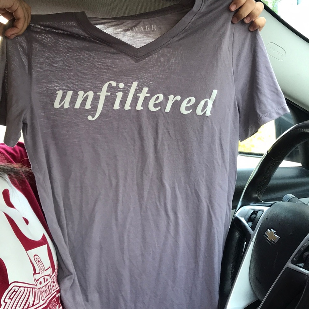 only worn once, super soft t shirt